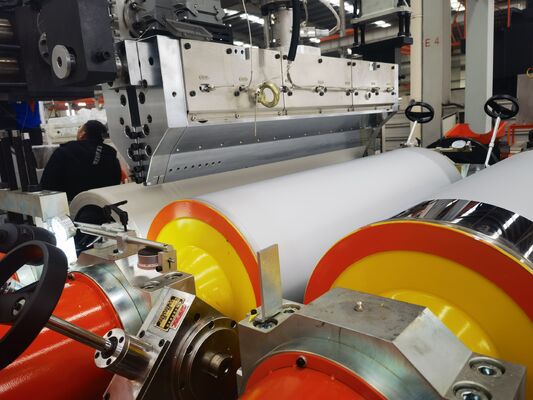 ซื้อ สายดัดหนัง TPU สกรูเดียวที่มีผลิต 500kg / H และความกว้าง 1000-2000mm สําหรับการผลิตหนังท่อ TPU คุณภาพสูง online manufacture