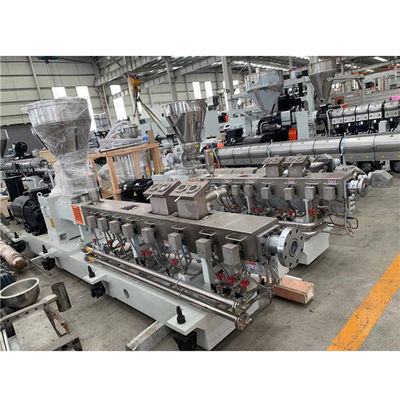 ซื้อ 85 มิลลิเมตร โคเนียม Co Rotating Twin Screw Extruder การผสมหล่อหลอม online manufacture