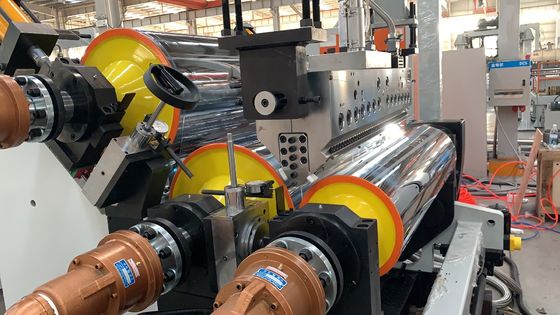 สายการอัดรีดแผ่นขึ้นรูปสูญญากาศ PET สำหรับแพ็คเกจการพิมพ์เทอร์โมฟอร์ม